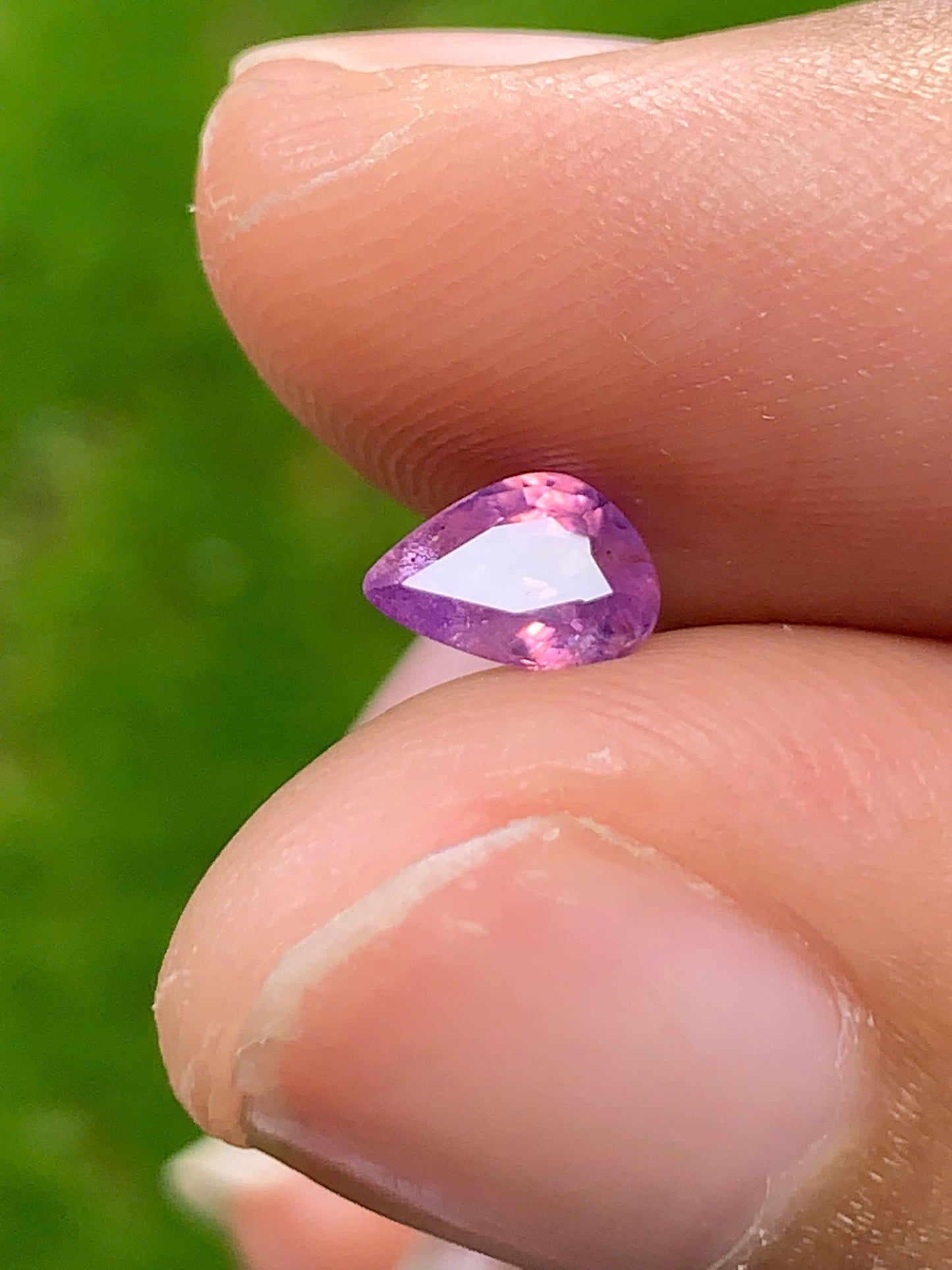 Natural Pink Sapphire LucYen 0.6ct - 24072504