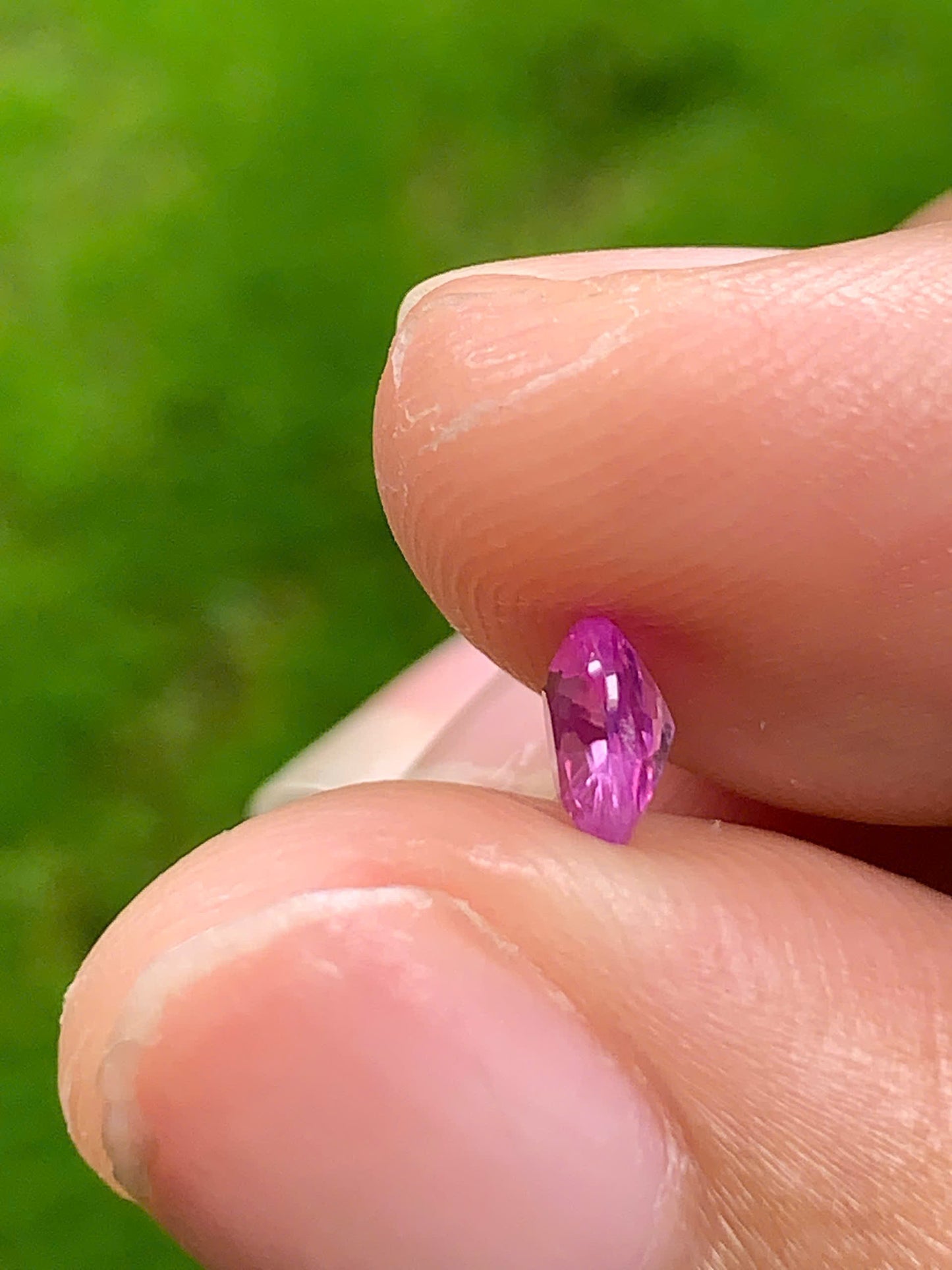 Natural Purplish Pink  Sapphire LucYen 0.56ct - 24072510