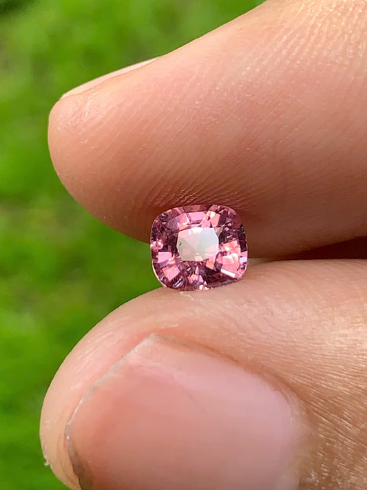 Natural pink spinel LucYen 0.71ct - 04082506