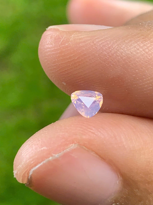 Natural white silky sapphire LụcYên 0.3ct_02082510