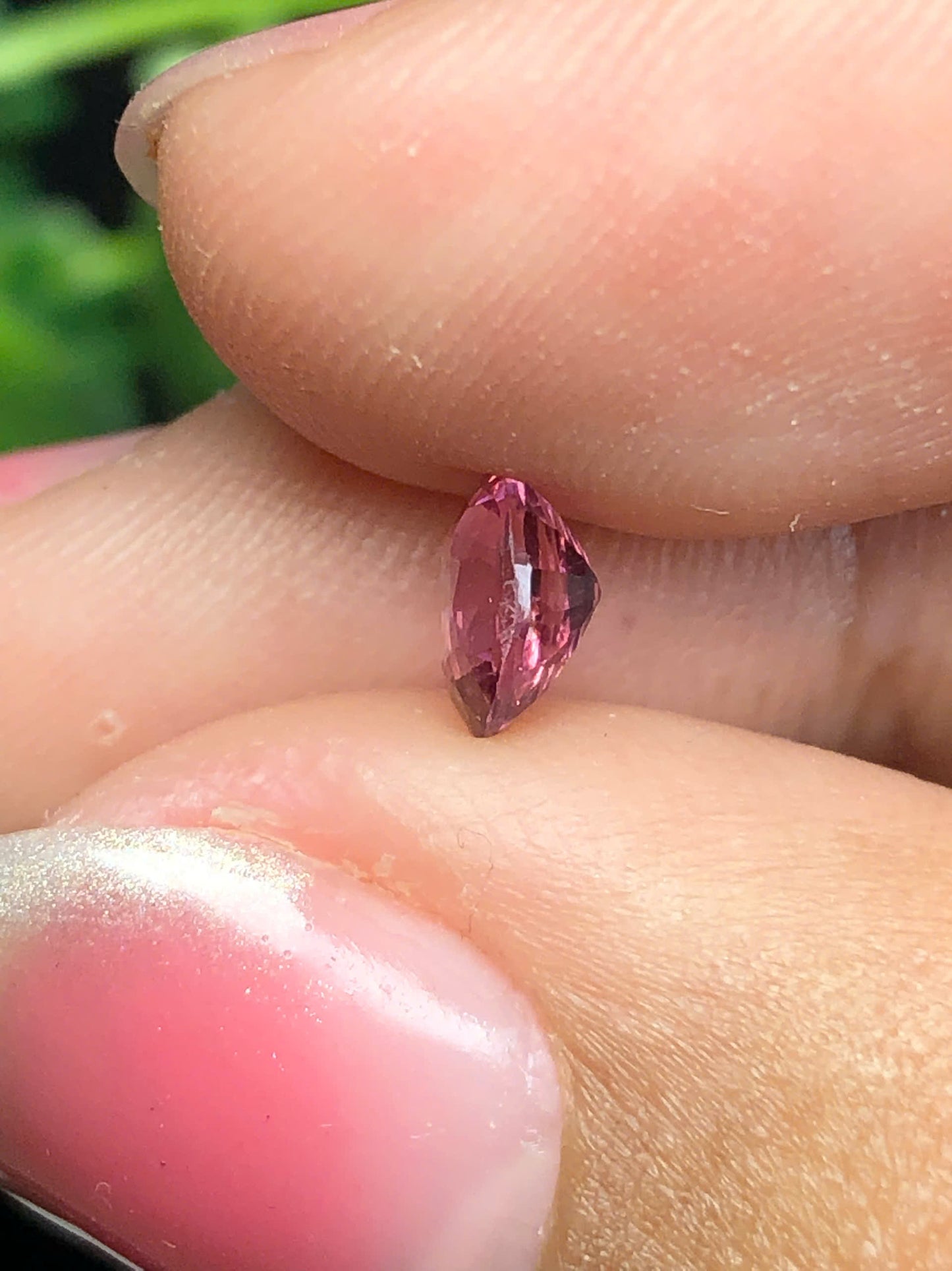 Natural Purplish red spinel LucYen 0.71ct - 05032608HU