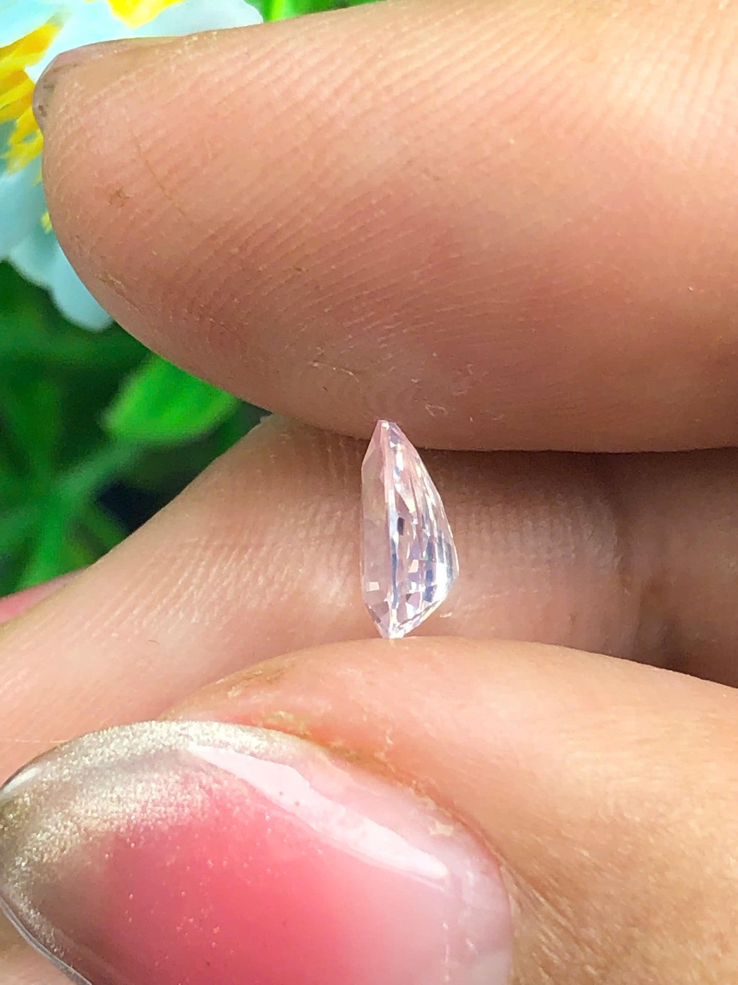 Natural white sapphire 0.77ct _ 11032607HU