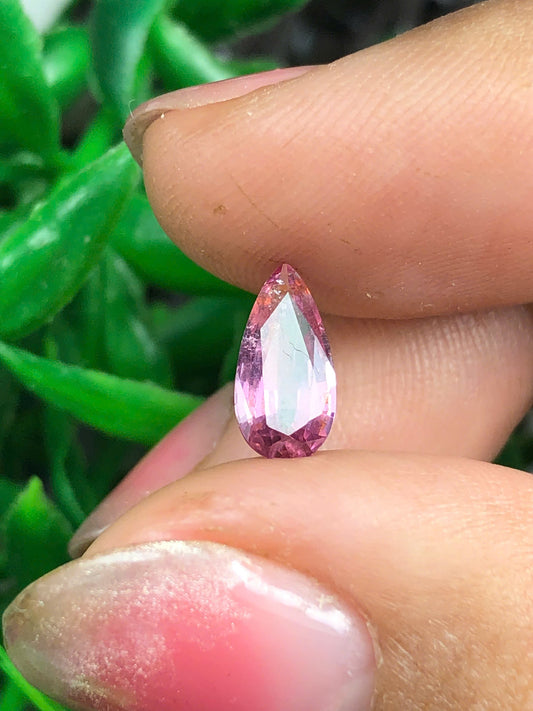 Natural Purplish red spinel LucYen 0.96ct - 11032622HU