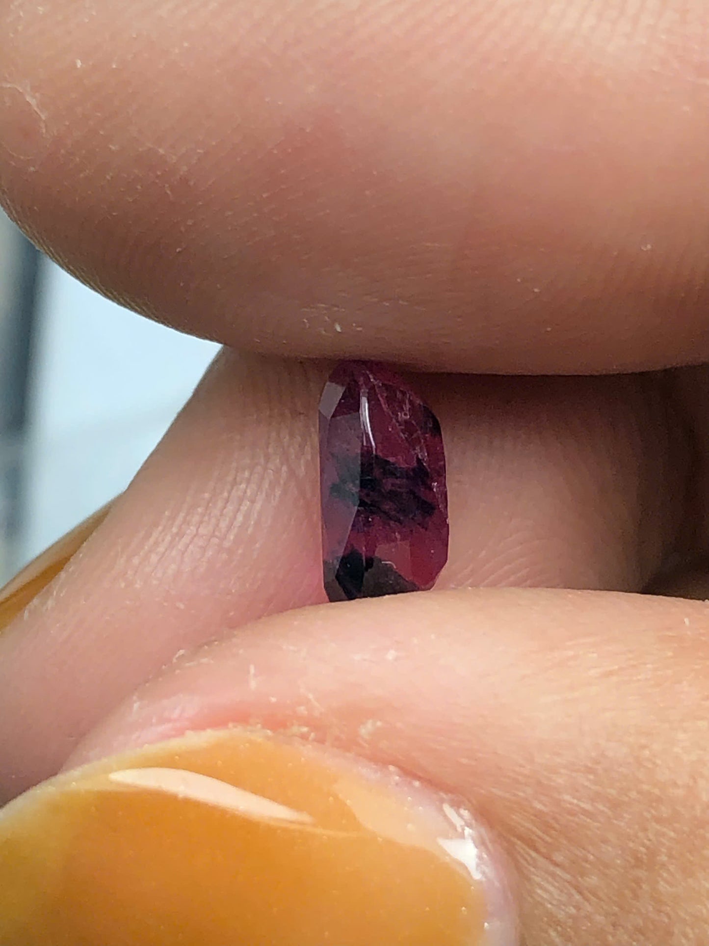 Natural Winza sapphire 2.1ct_ 21032611HA