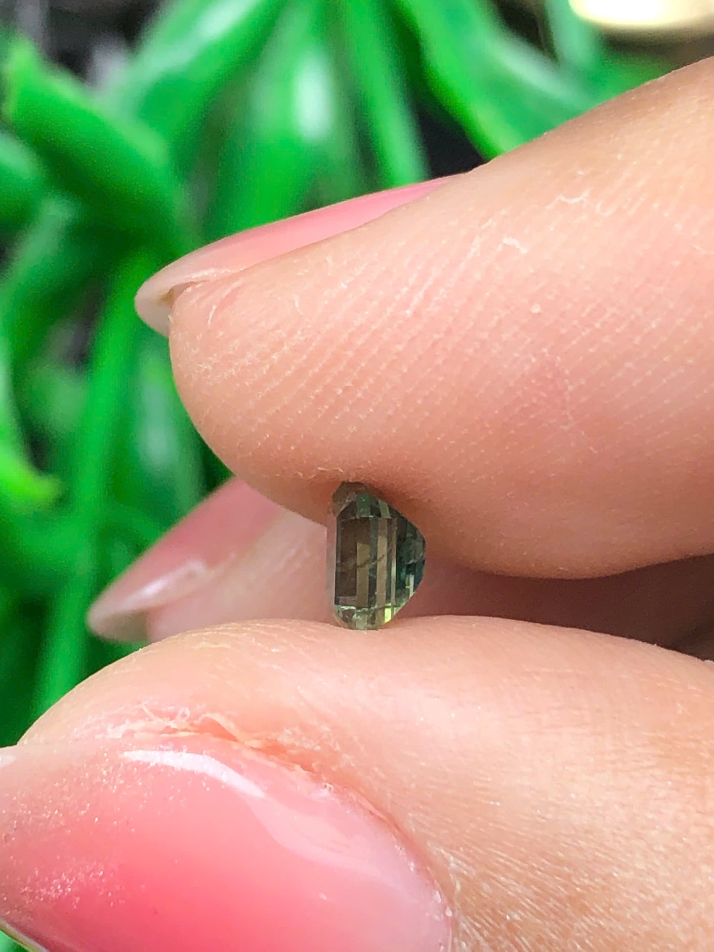 Natural green sapphire LụcYên 0.49ct_15022613HU