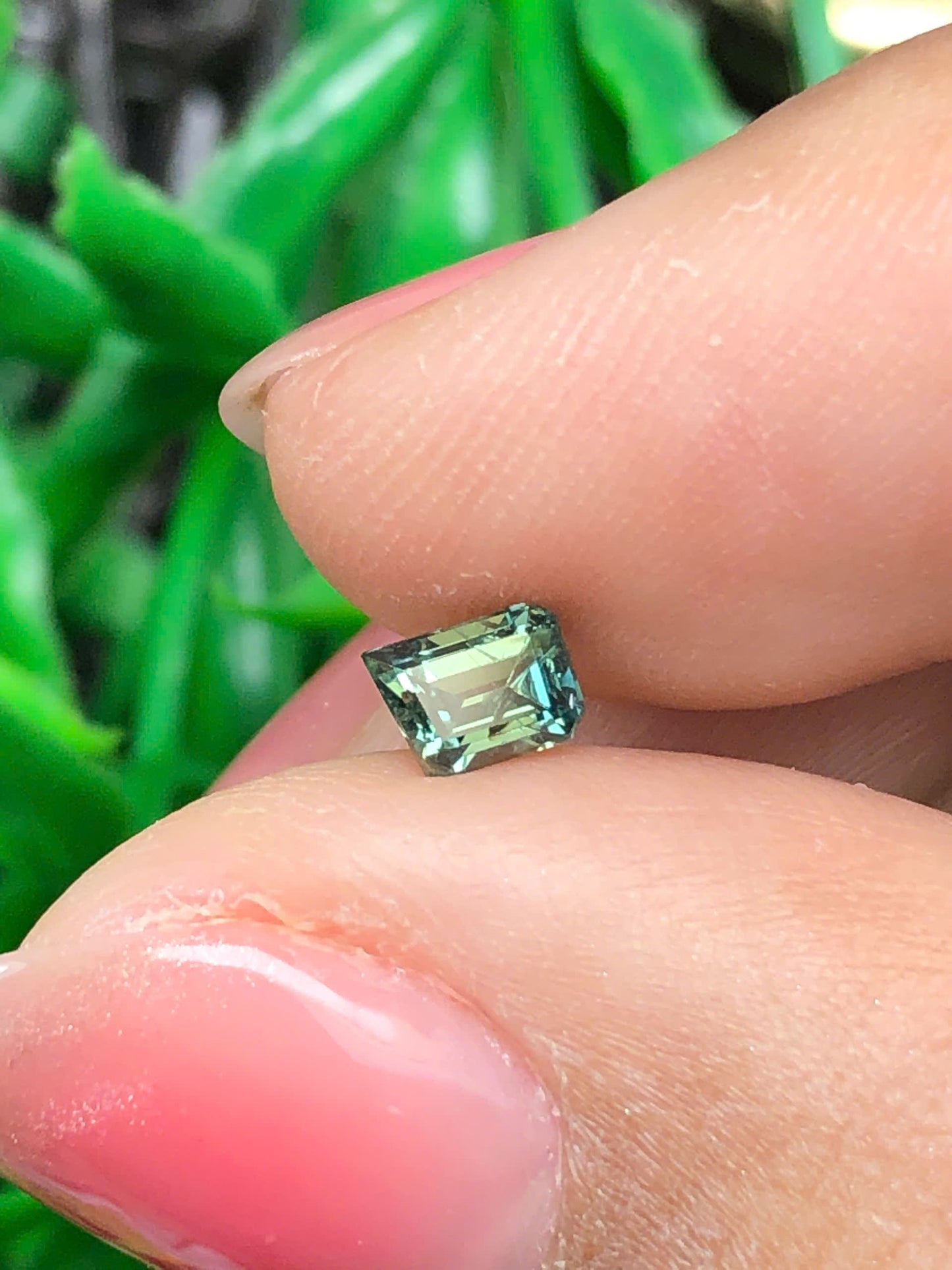Natural green sapphire LụcYên 0.49ct_15022613HU
