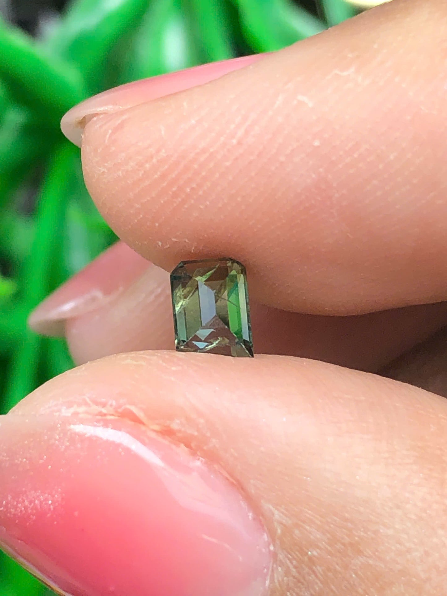 Natural green sapphire LụcYên 0.49ct_15022613HU