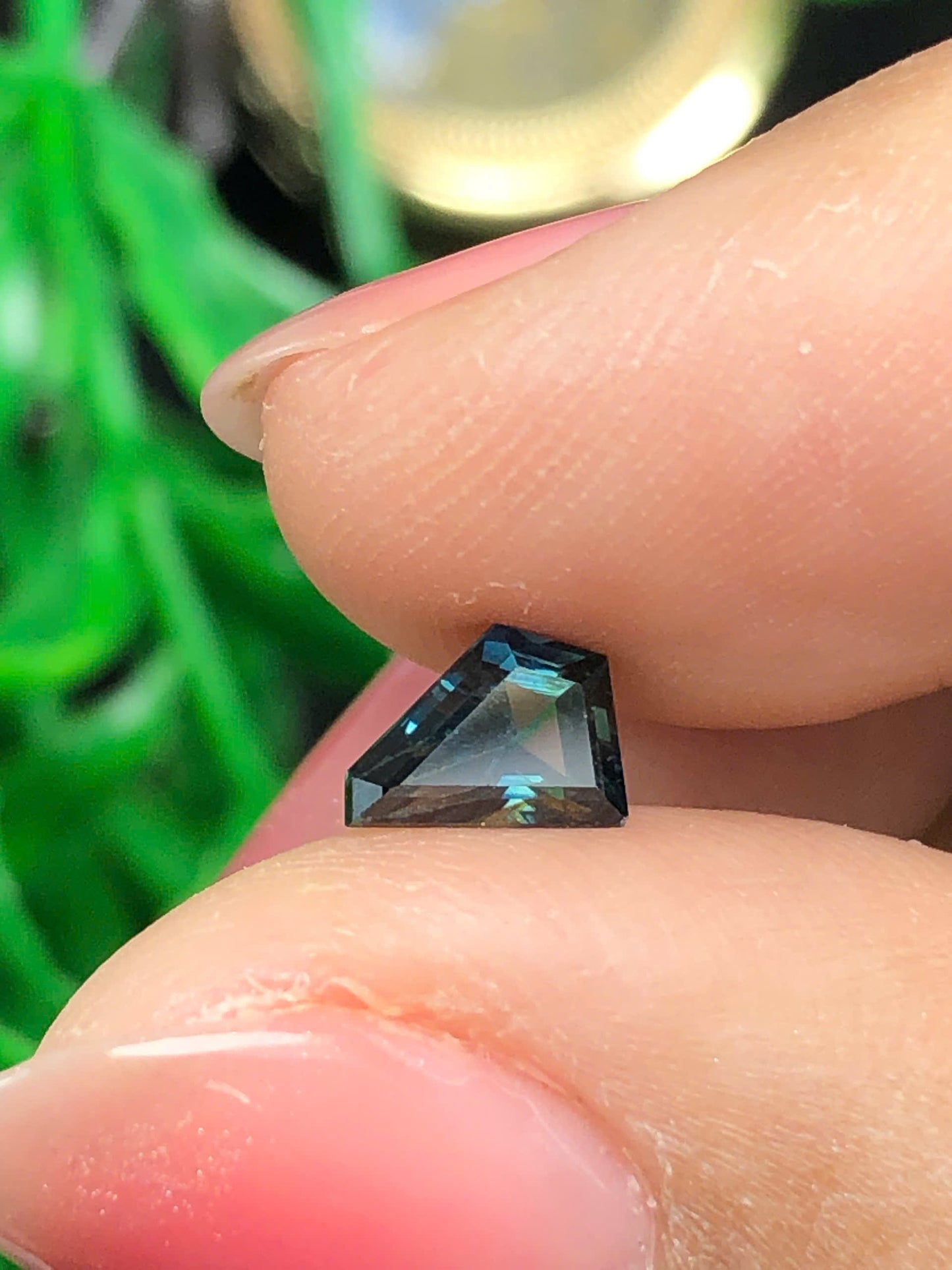 Natural green sapphire LụcYên 0.76ct_15022612+HU