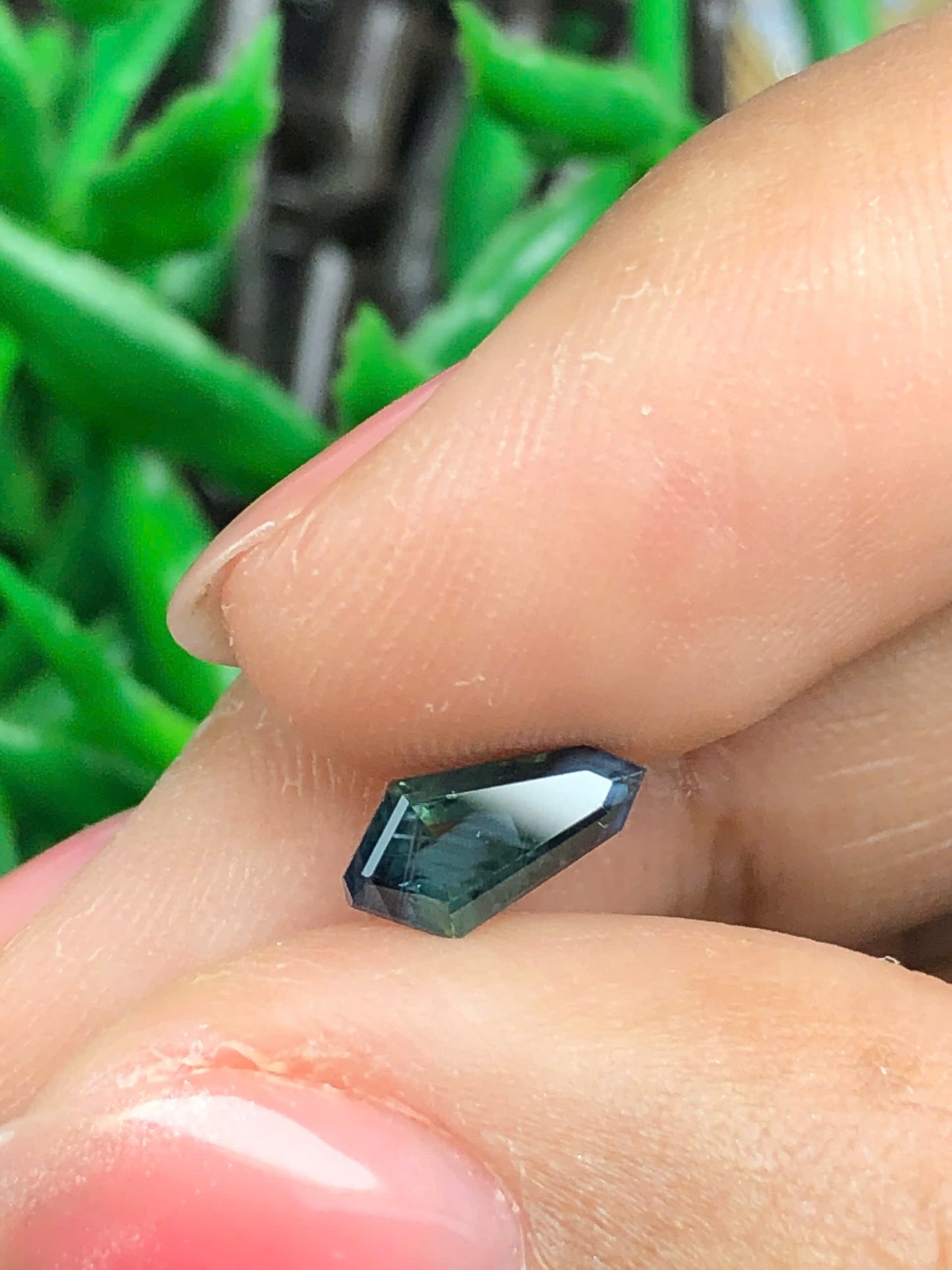 Natural green sapphire LụcYên 1ct_15022612HU