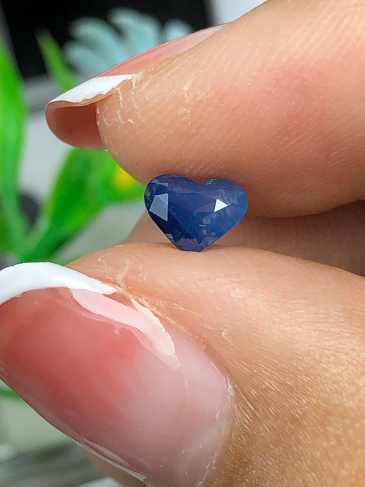 Natural Blue heart sapphire LụcYên_27042615HU