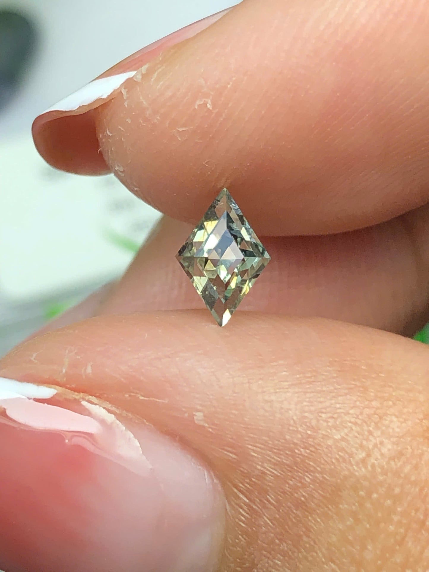 Natural green sapphire LụcYên_27042617HU
