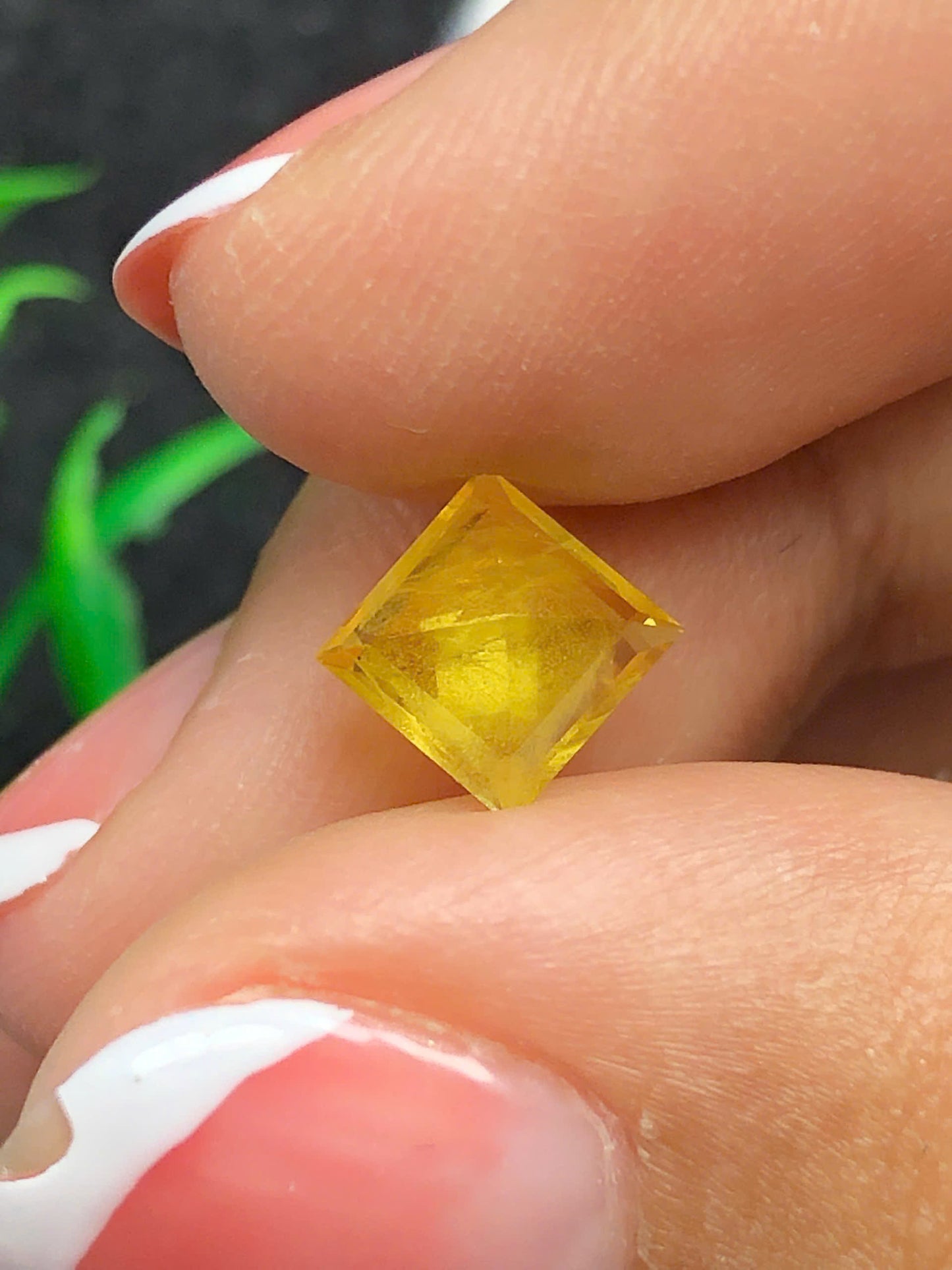 Yellow sapphire normal Heated - 1.5ct - 11052607HA