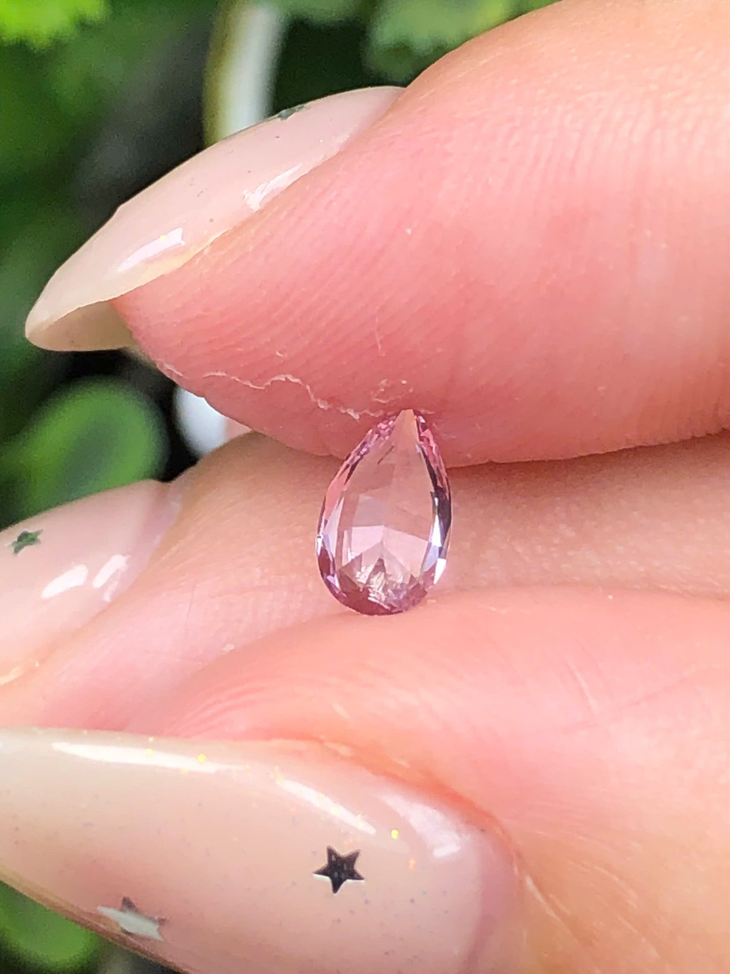 Natural purple spinel LucYen 0,38ct  - 100513HG