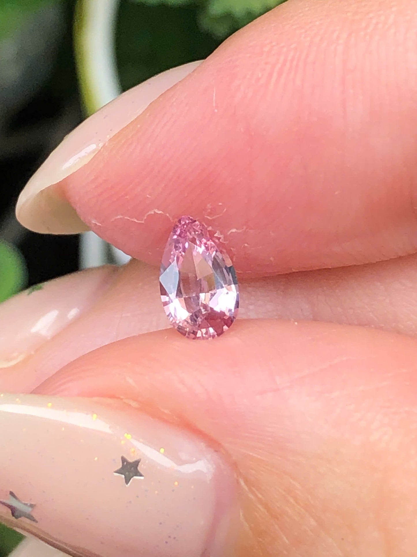 Natural purple spinel LucYen 0,38ct  - 100513HG