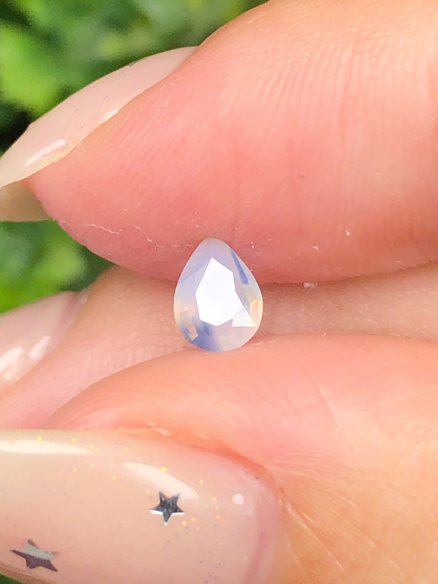 Natural silky sapphire multi color  Lucyen 0,37ct _100516HG