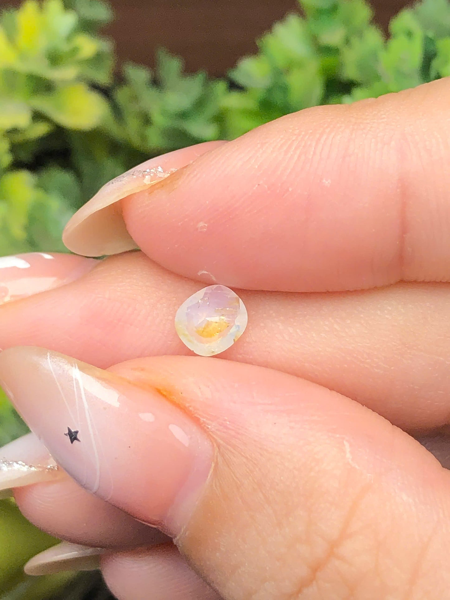 Natural white yellow sapphire Lucyen 0,49ct _201263HG