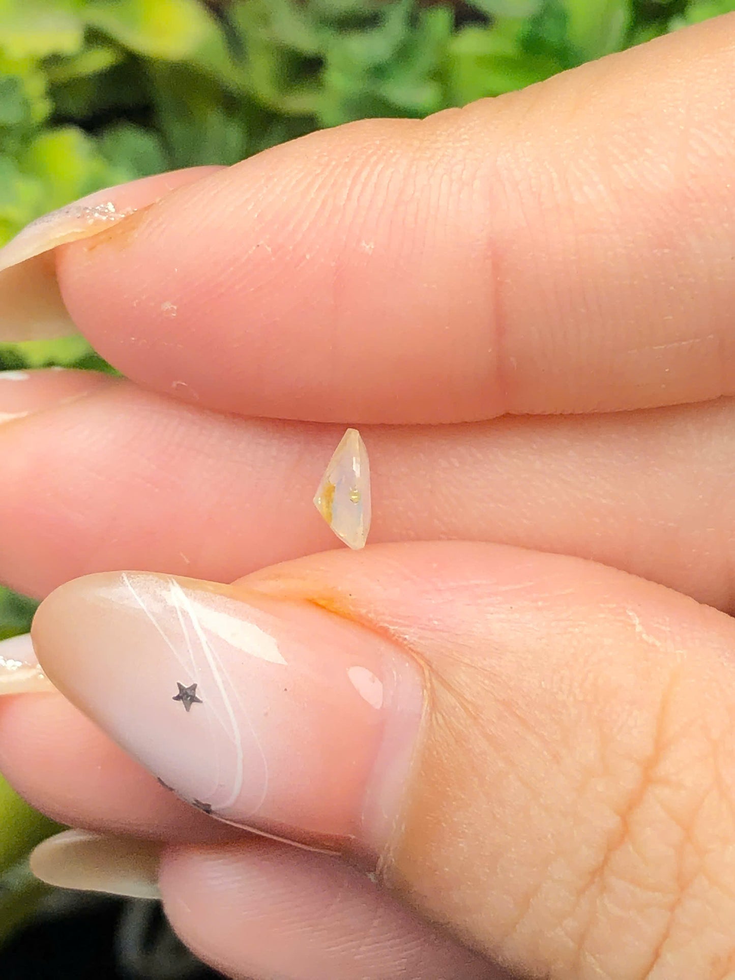 Natural white yellow sapphire Lucyen 0,49ct _201263HG