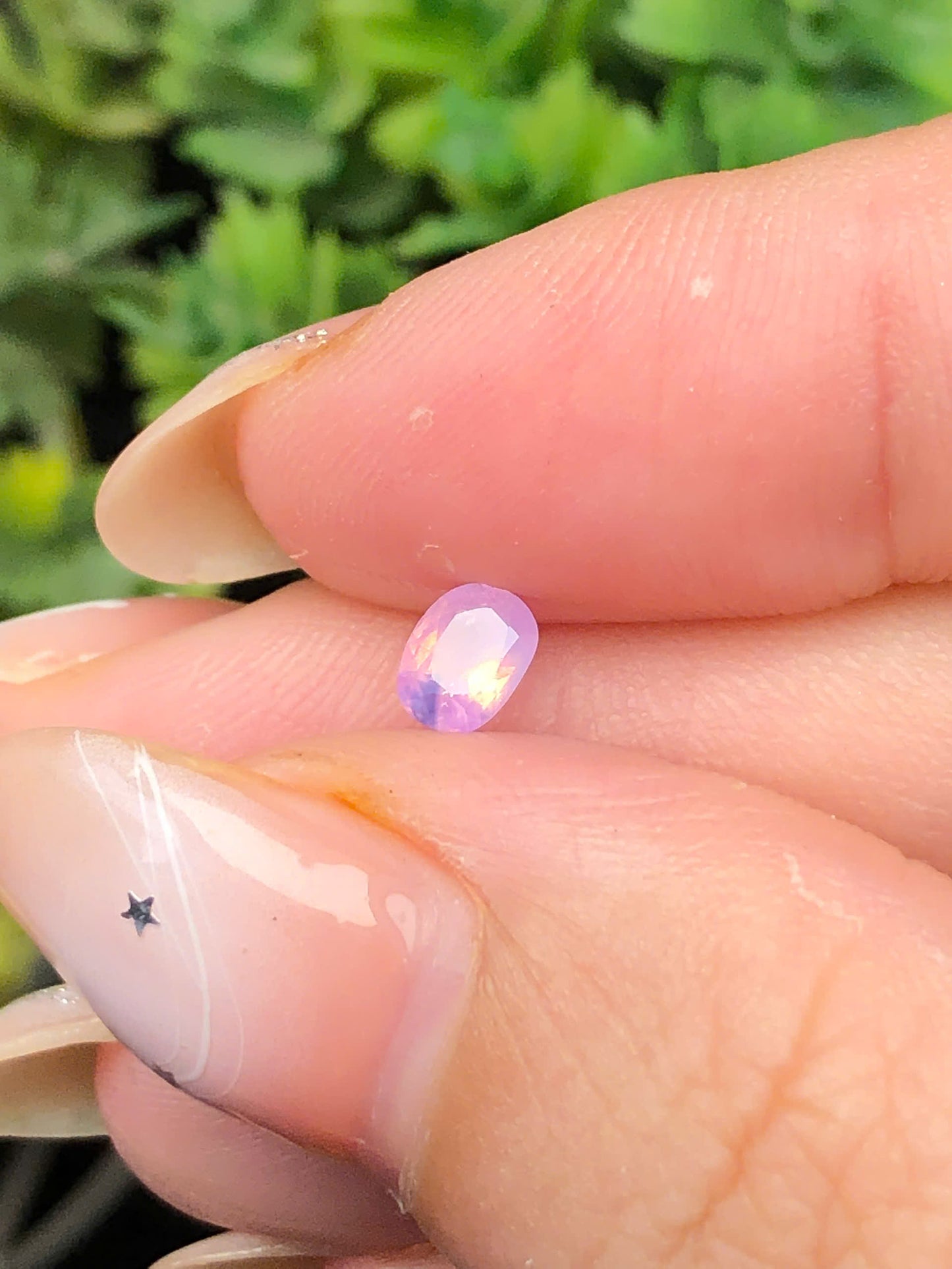 Natural purple sapphire Lucyen 0,38ct  _201267HG