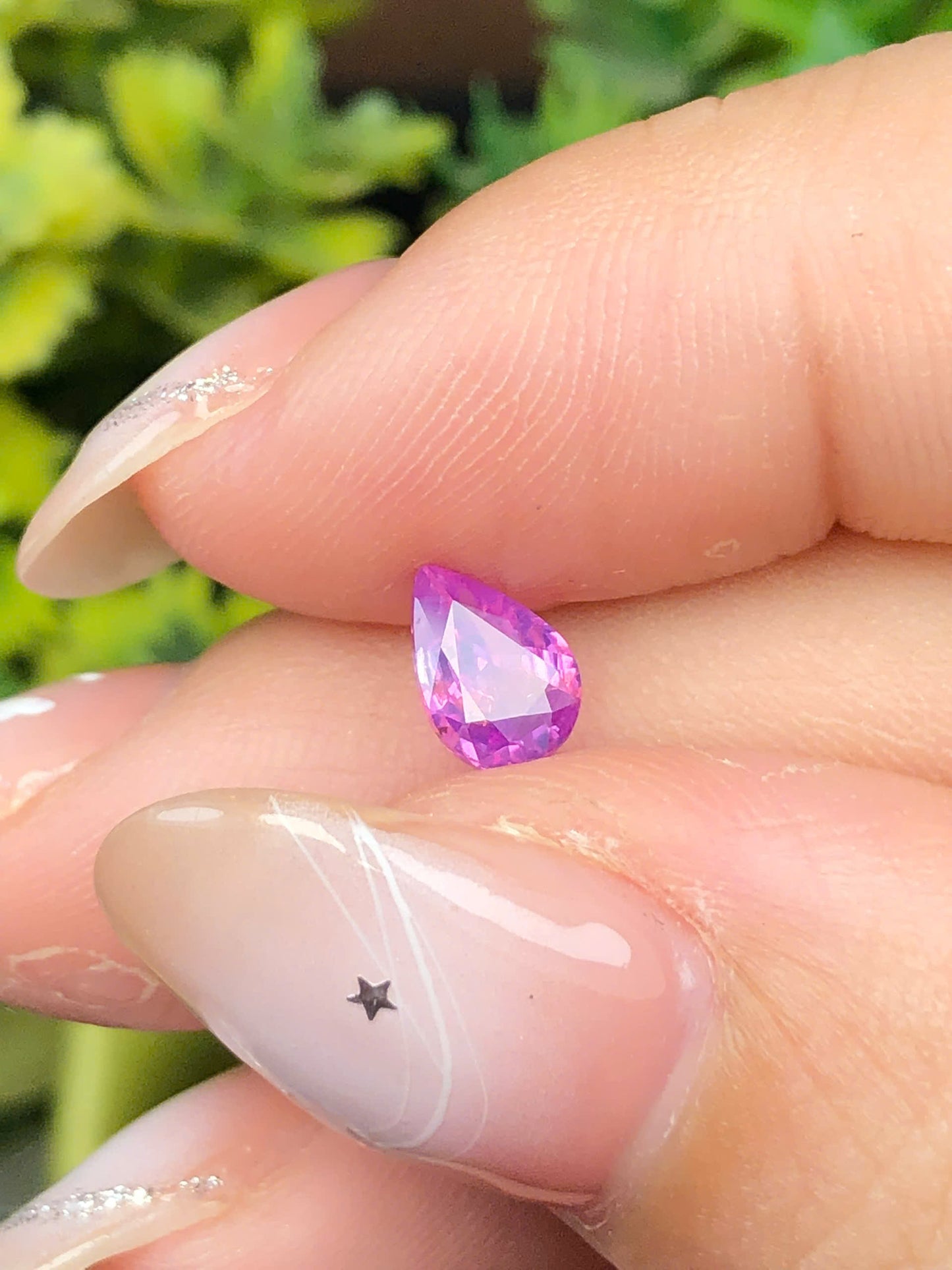 Natural purple sapphire Lucyen 0,59ct _201215HG