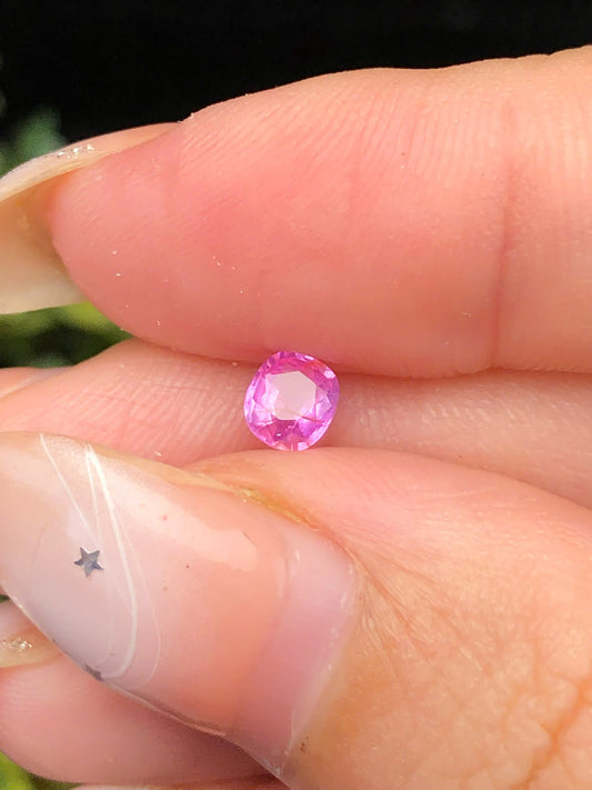 Natural pink silky sapphire Lucyen 0,36ct_070160HG