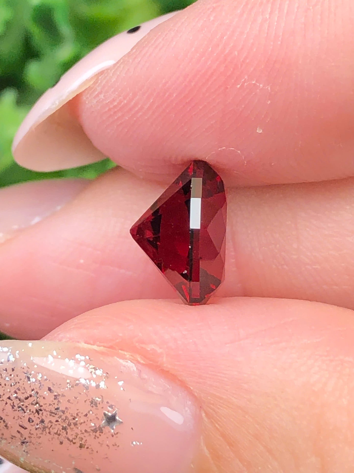 Natural Red Garnet 2,79ct - 250420HG