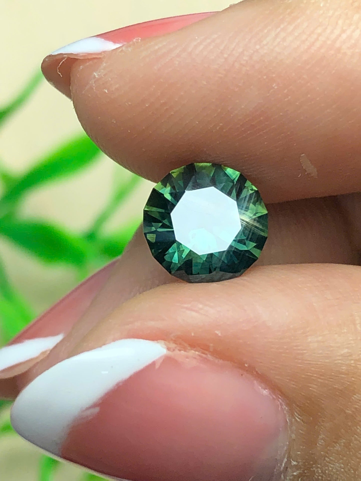 Natural Green sapphire Phan Thiet 1.65ct _26052602HG