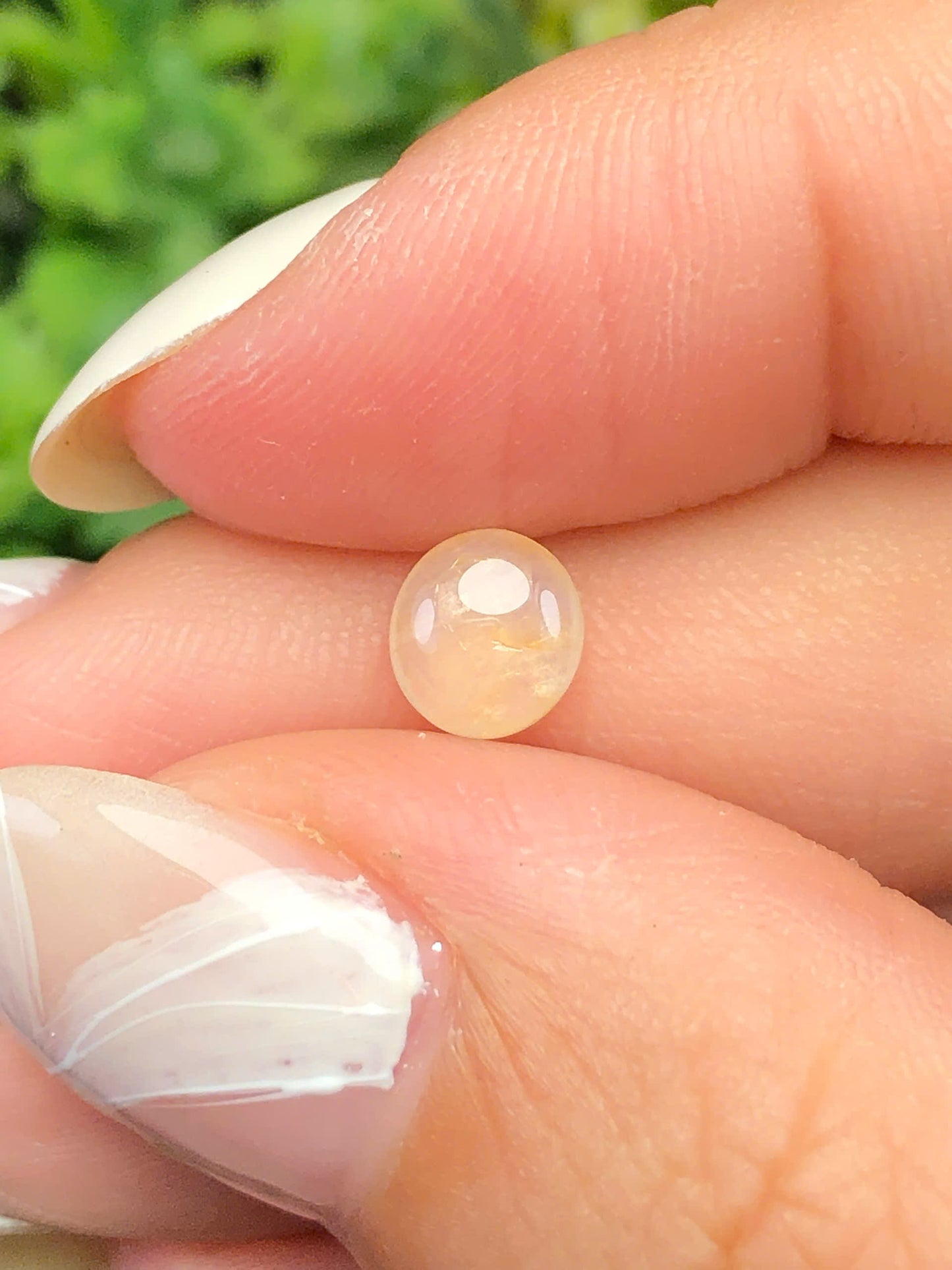 Natural light yellow Sapphire Cacbochon Luc Yen 1,03ct -140102HG
