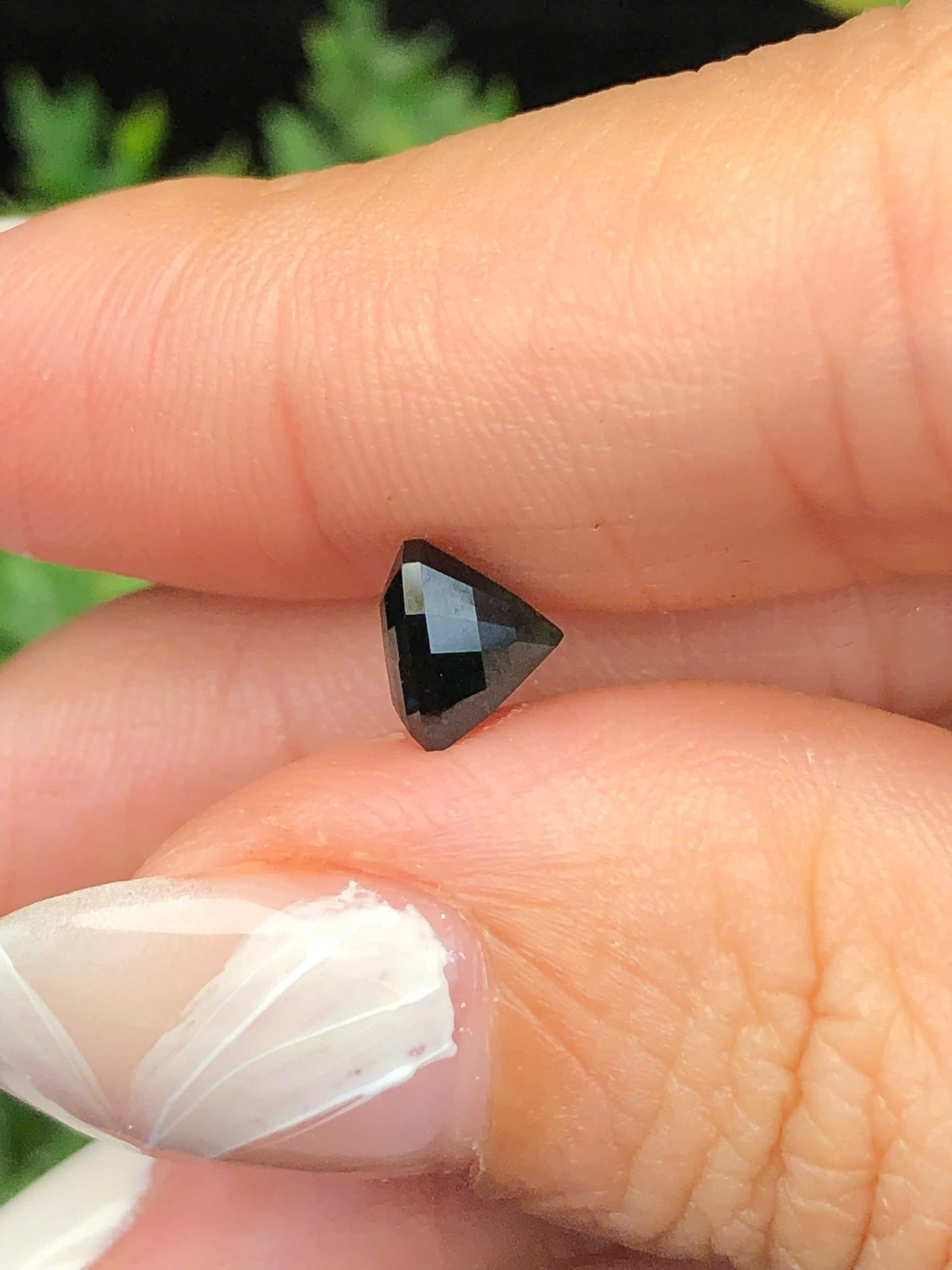 Natural Green sapphire Lucyen 1,49ct _210104HG