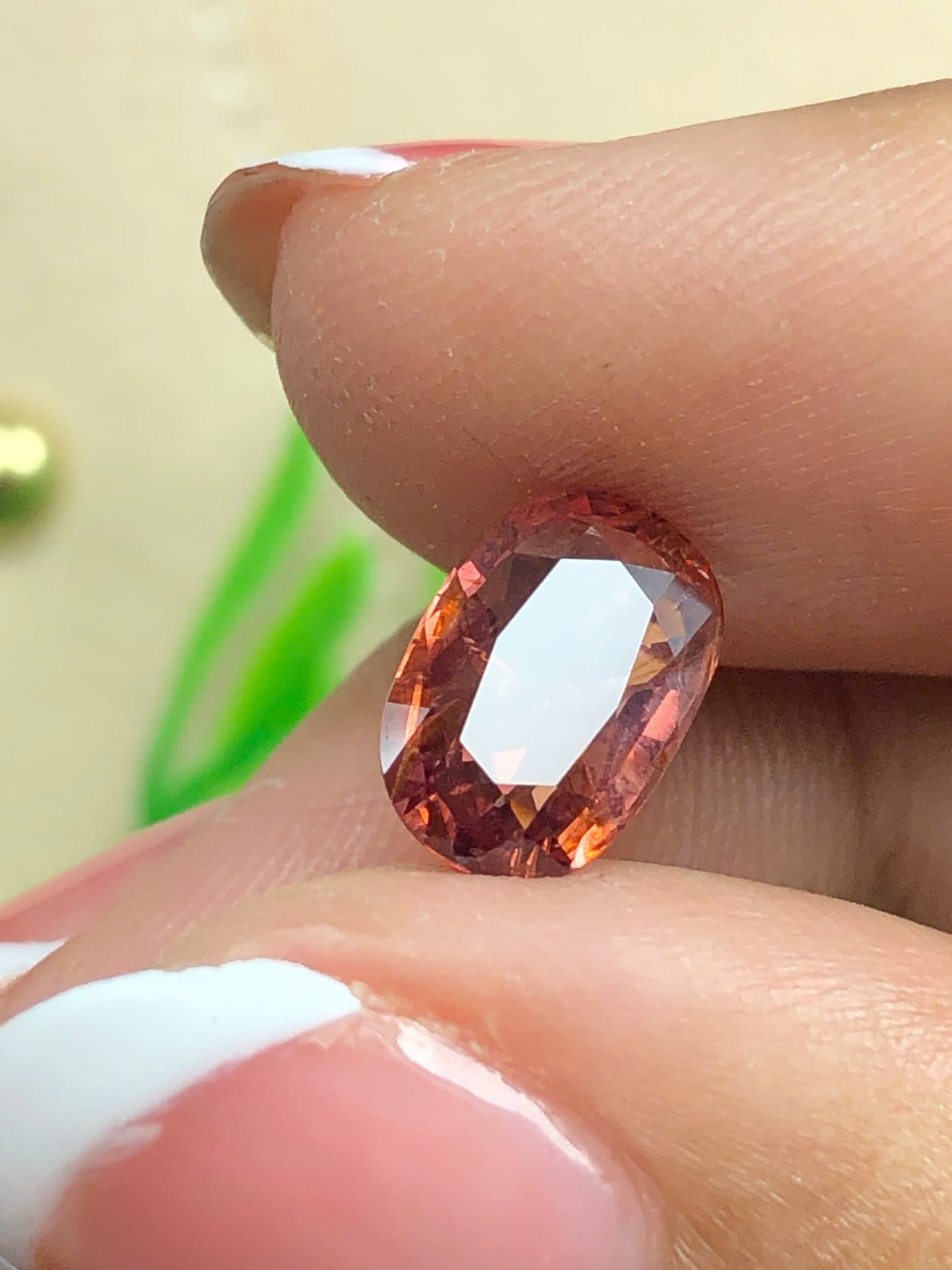 Natural orange spinel Lucyen 2.0ct _28052625HG