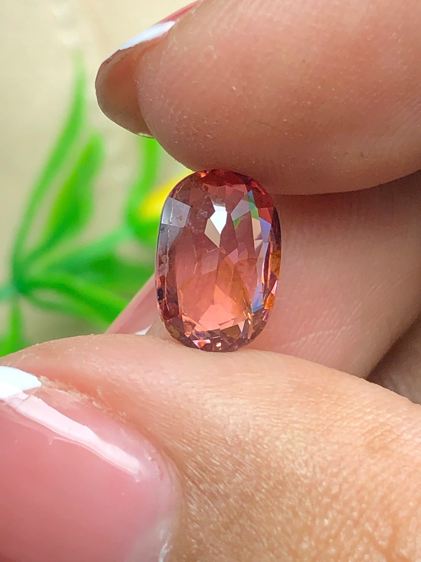 Natural orange spinel Lucyen 2.0ct _28052625HG