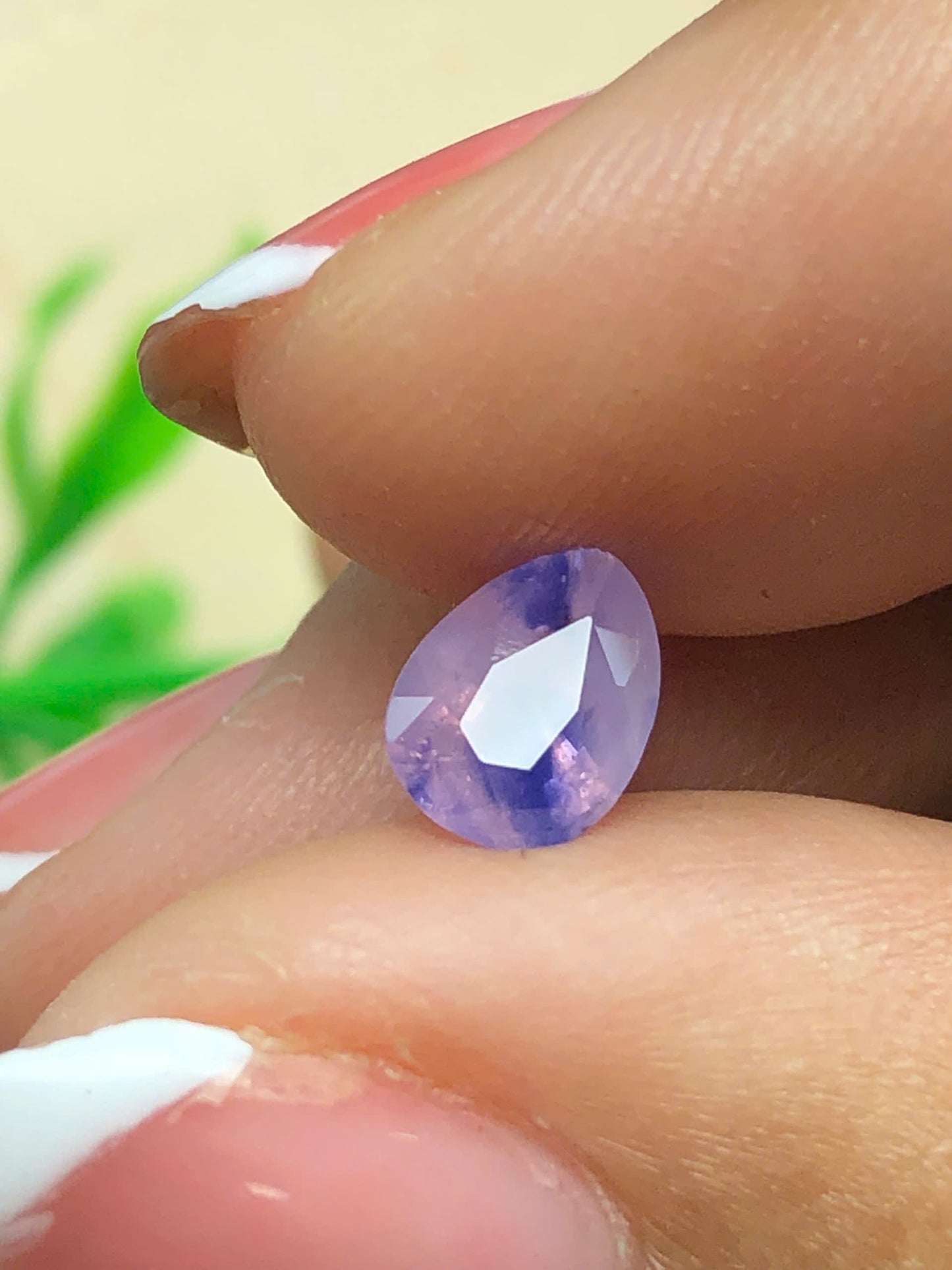 Natural purple silky sapphire Luc Yen  1.0ct_28052626HG