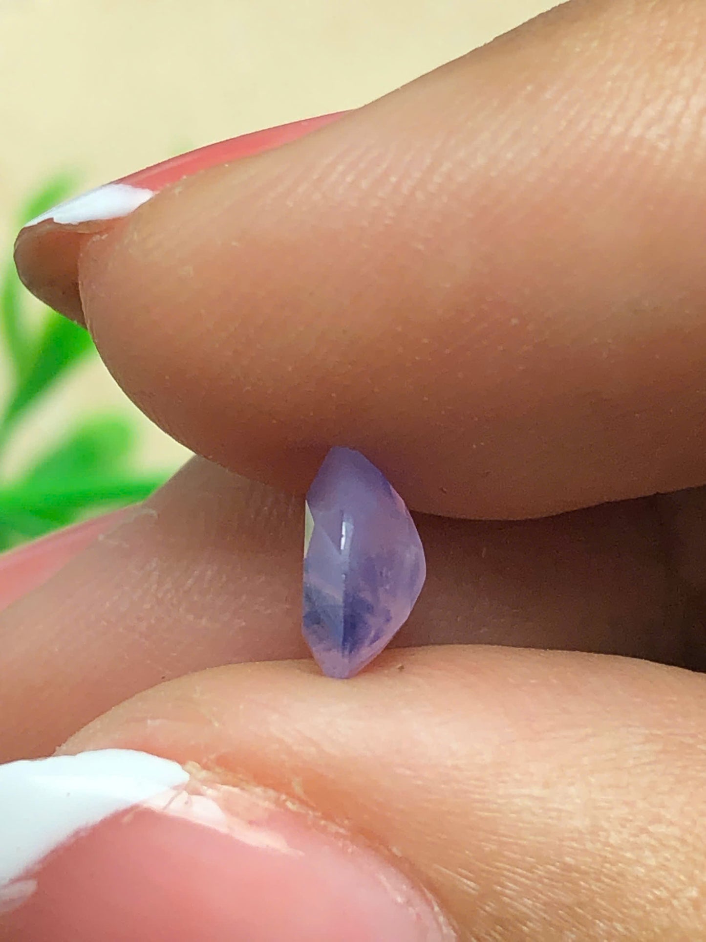 Natural purple silky sapphire Luc Yen  1.0ct_28052626HG