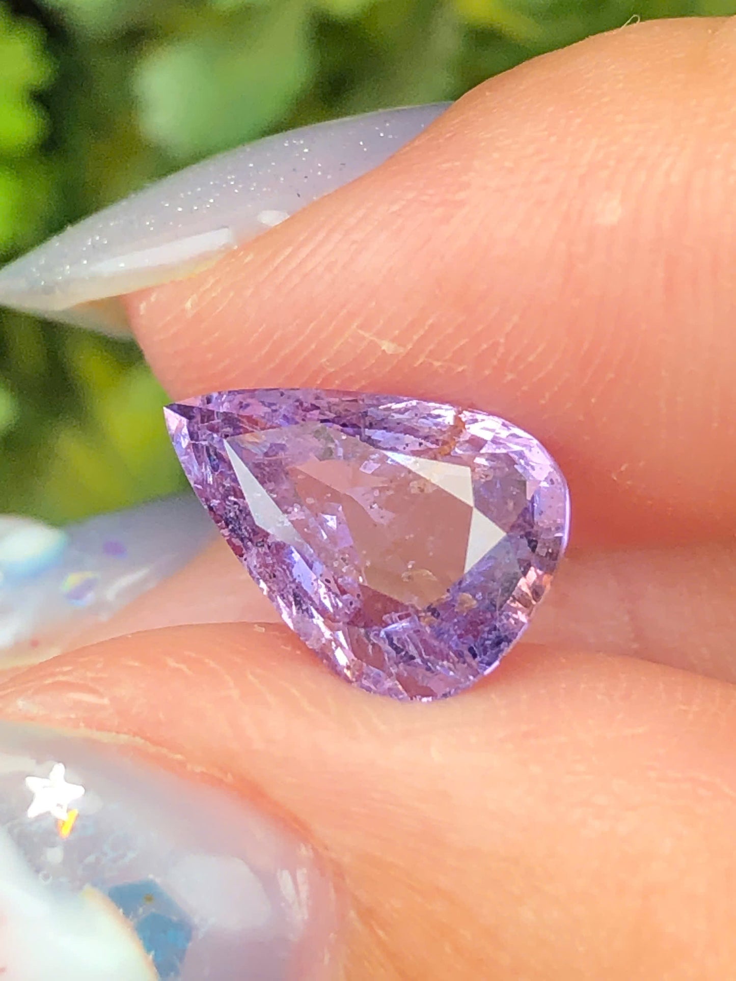 Natural purple silky sapphire Luc Yen  2,61ct  _HG