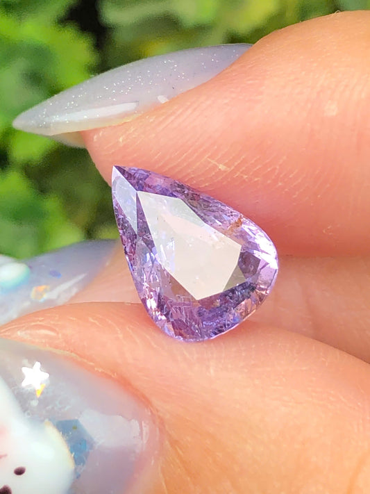 Natural purple silky sapphire Luc Yen  2,61ct  _HG