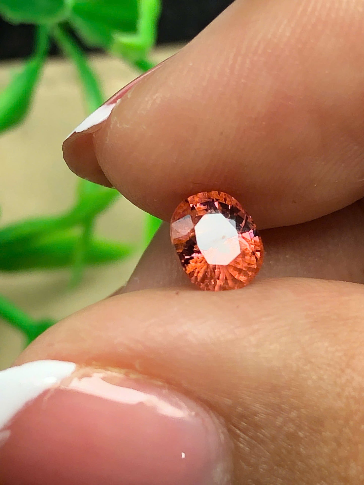 Natural orange spinel Lucyen  0.93ct  _30052606HG