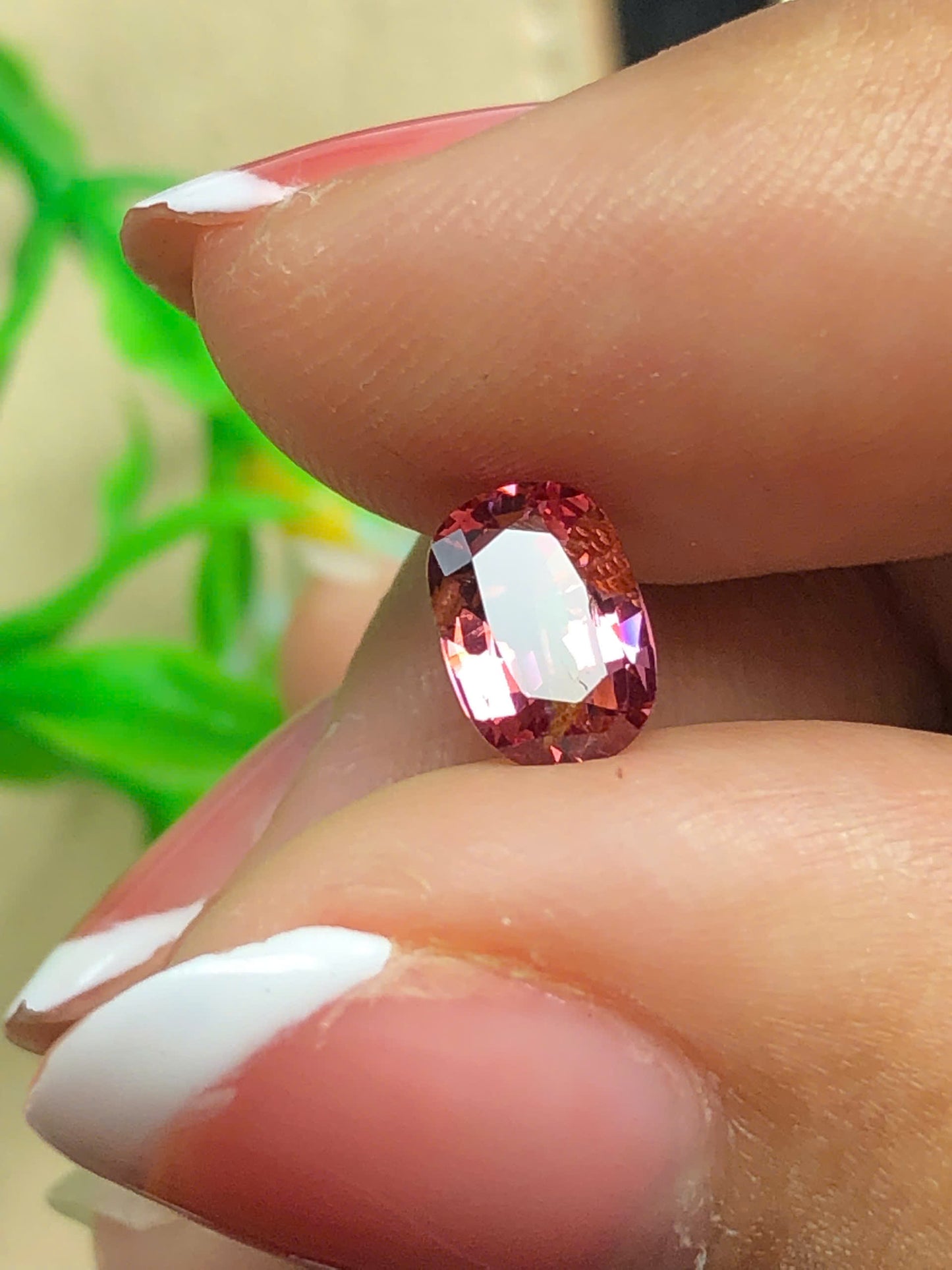 Natural orange spinel Lucyen  0.95ct _28052623HG