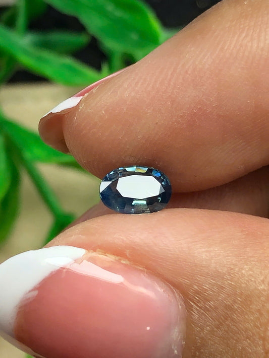 Natural teal green silky sapphire Lucyen  0.76ct - 30052614HA