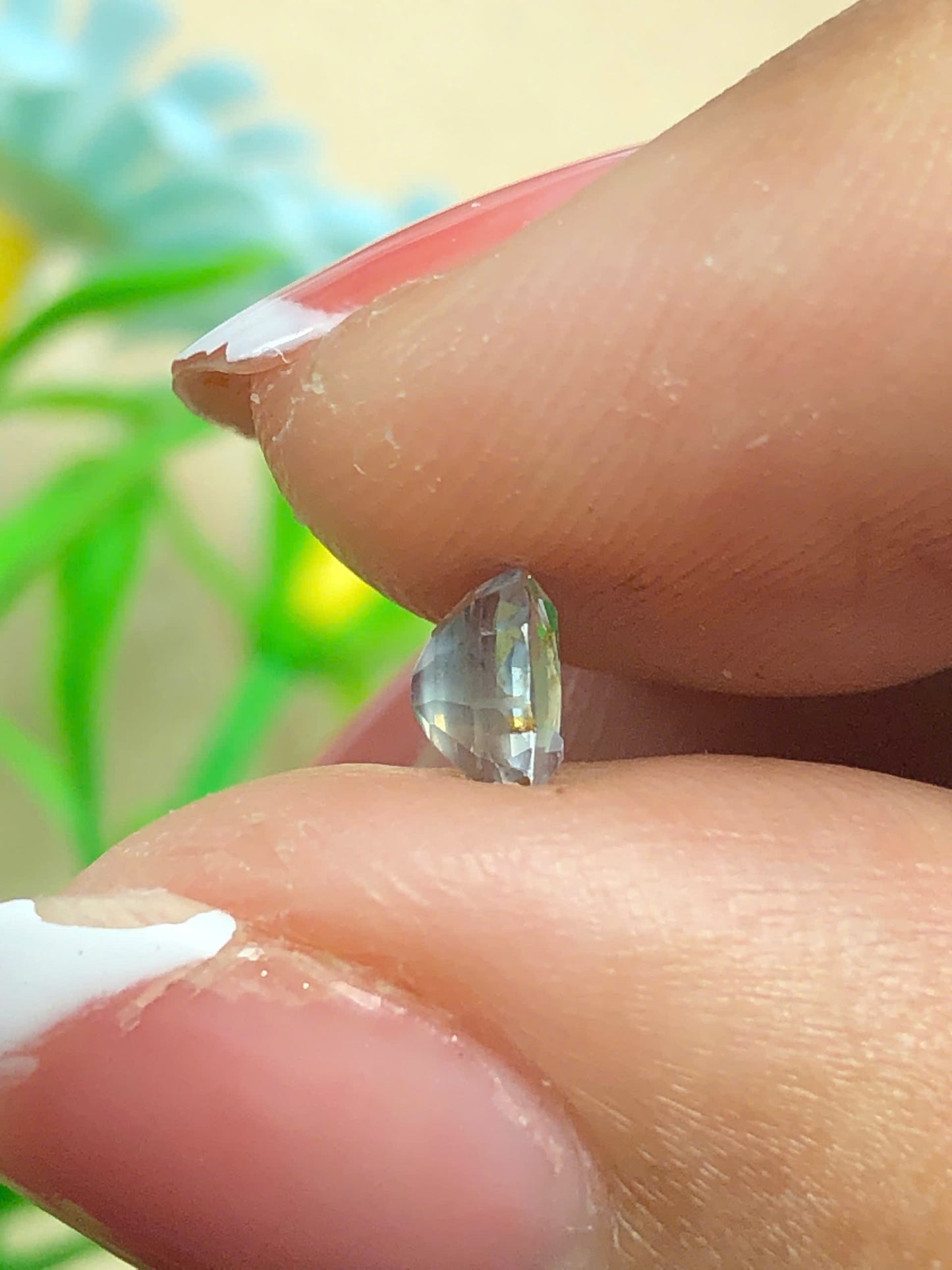 Natural green silky sapphire Lucyen  0.54ct - 30052618HA