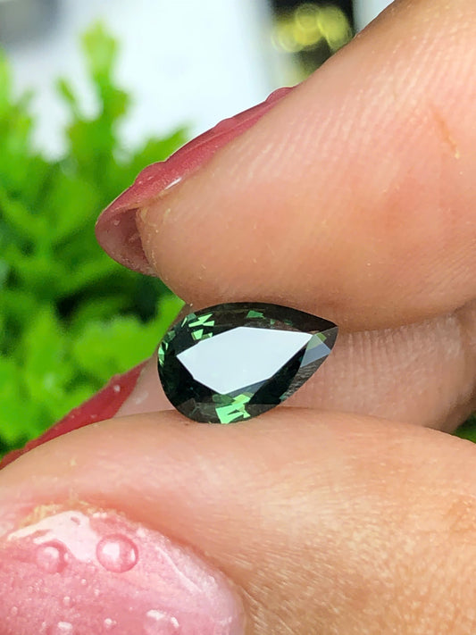 Natural green sapphire LụcYên 1.03cts _05062531HU