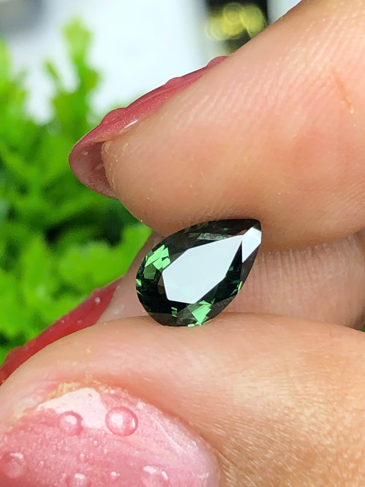 Natural green sapphire LụcYên 1.03cts _05062531HU