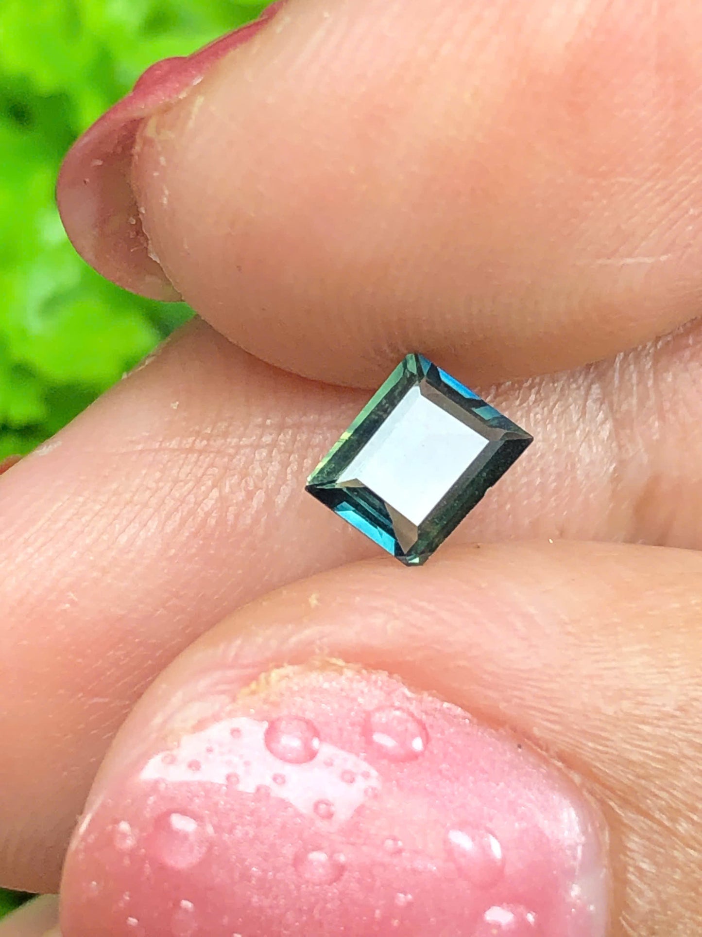 Natural Green sapphire Phan Thiet 0.38ct_05062608HG