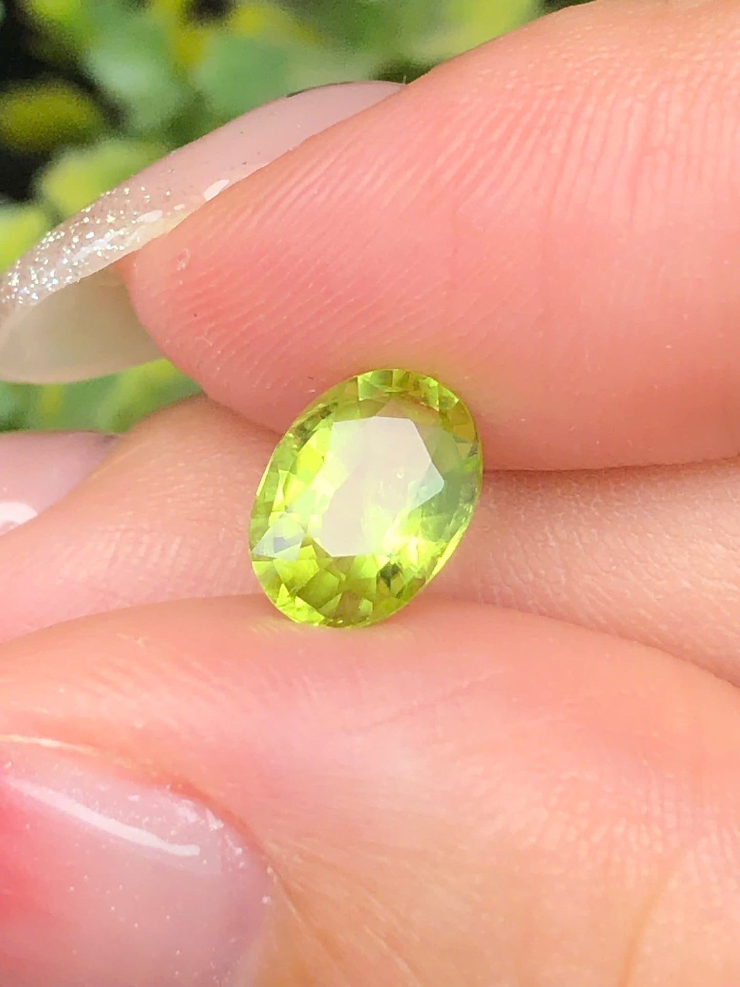 Natural Green Peridot Viet Nam 1,12ct -06062604HG