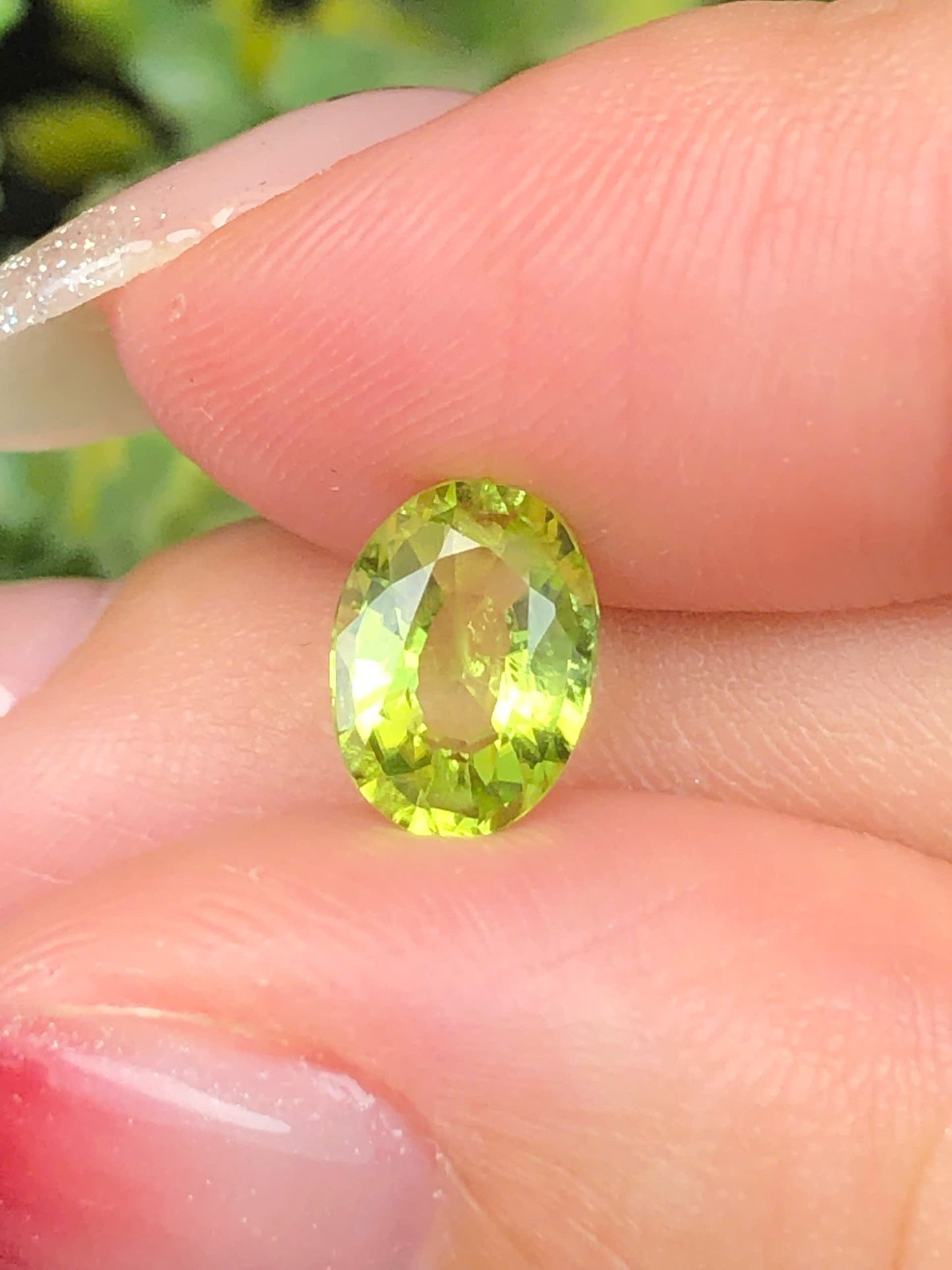 Natural Green Peridot Viet Nam 1,12ct -06062604HG