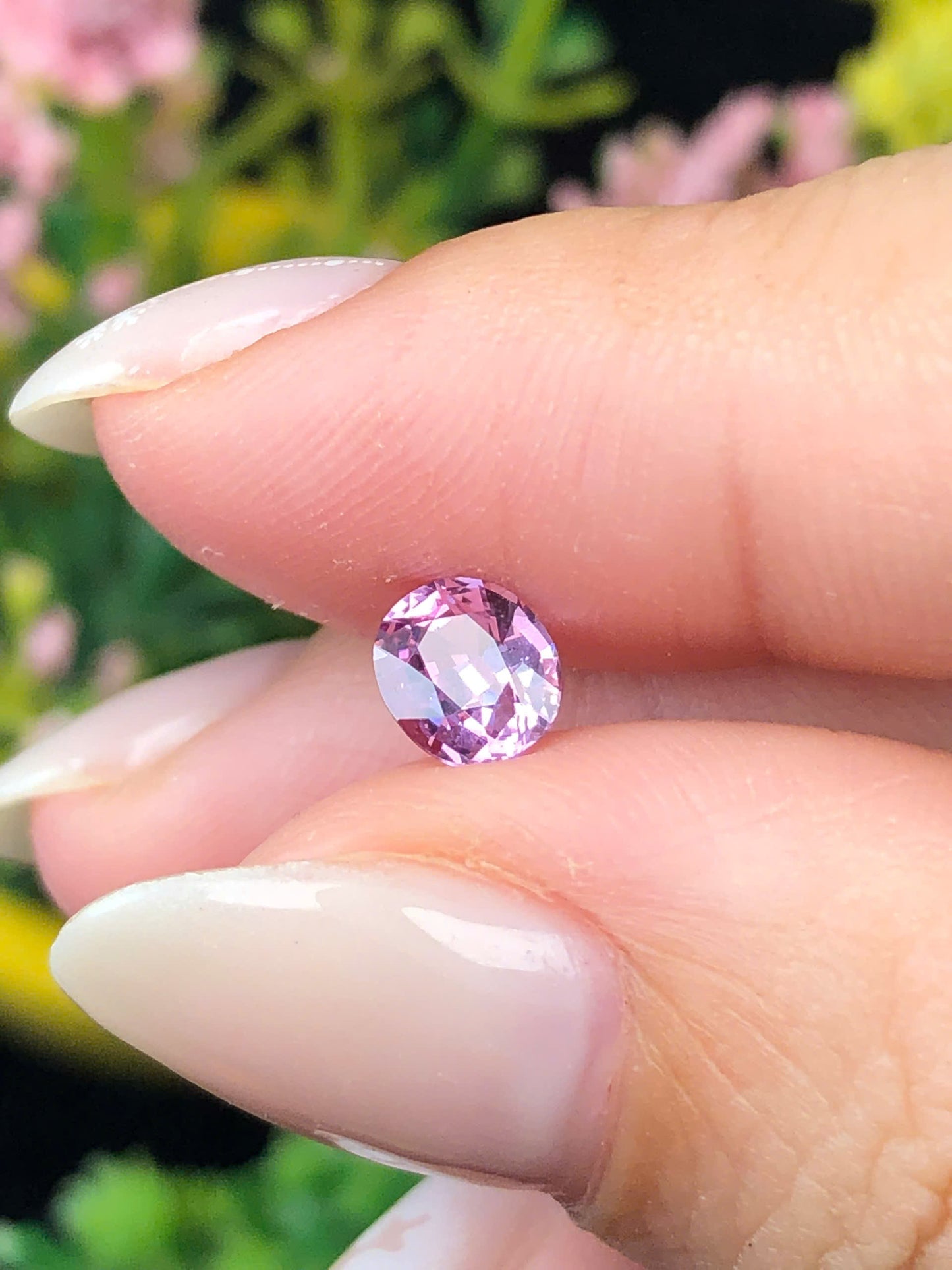 Natural purple spinel Lucyen 0,67ct  _06062608HG