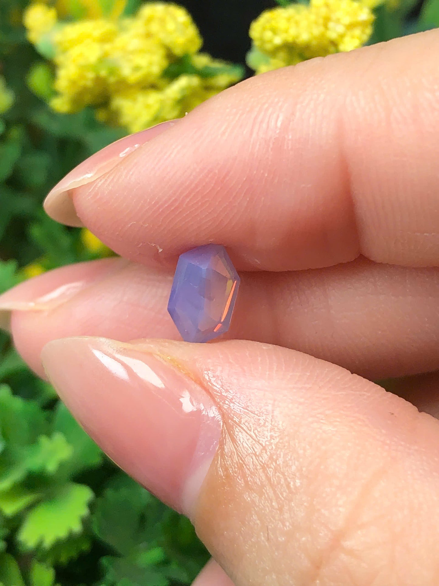 Natural purple silky sapphire Luc Yen 0,9ct  _06062623HG