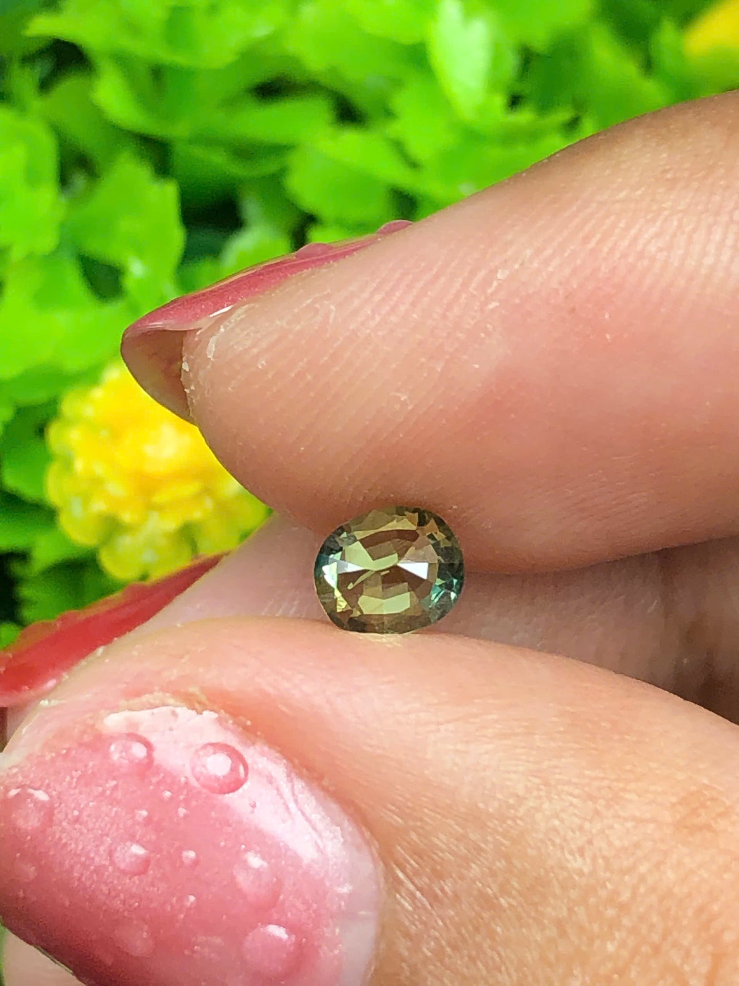 Natural Green sapphire Phan Thiet 0.55ct_09062615HG