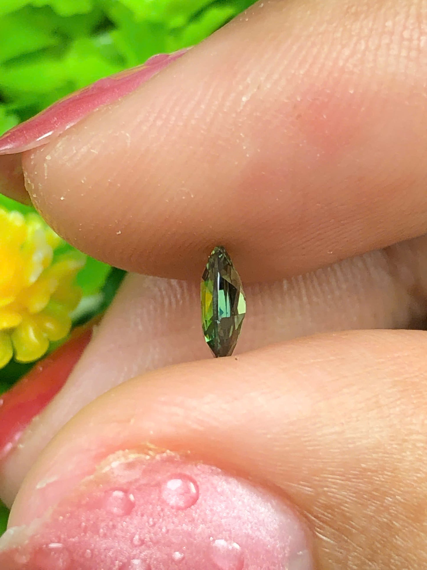 Natural Green sapphire Phan Thiet 0.58ct_09062618HG