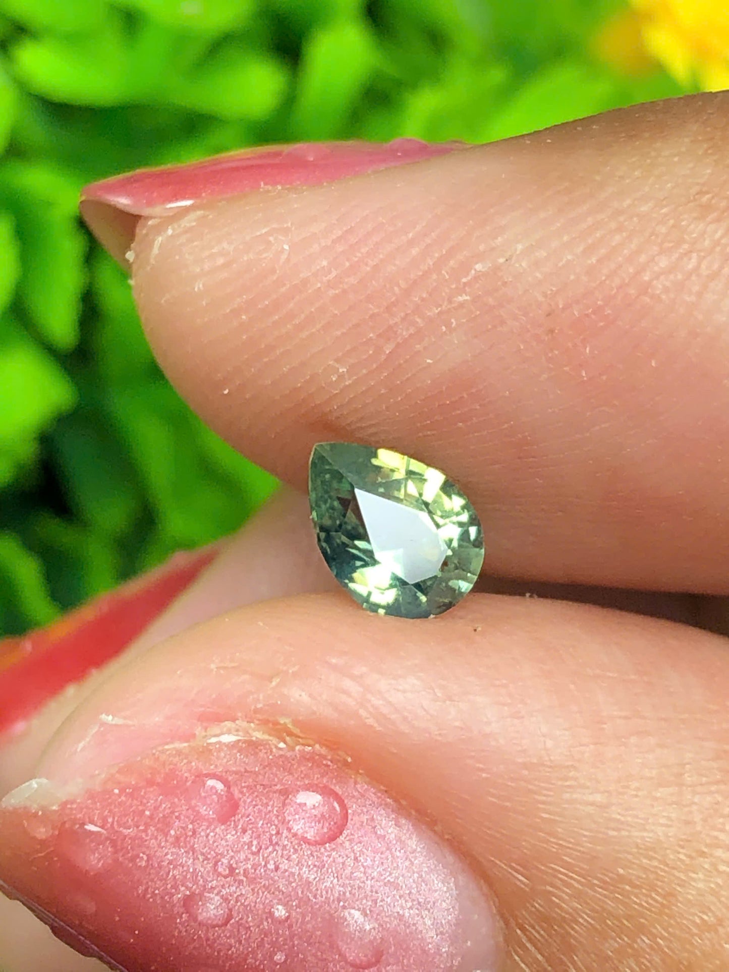 Natural Green sapphire Phan Thiet 0.56ct_09062620HG