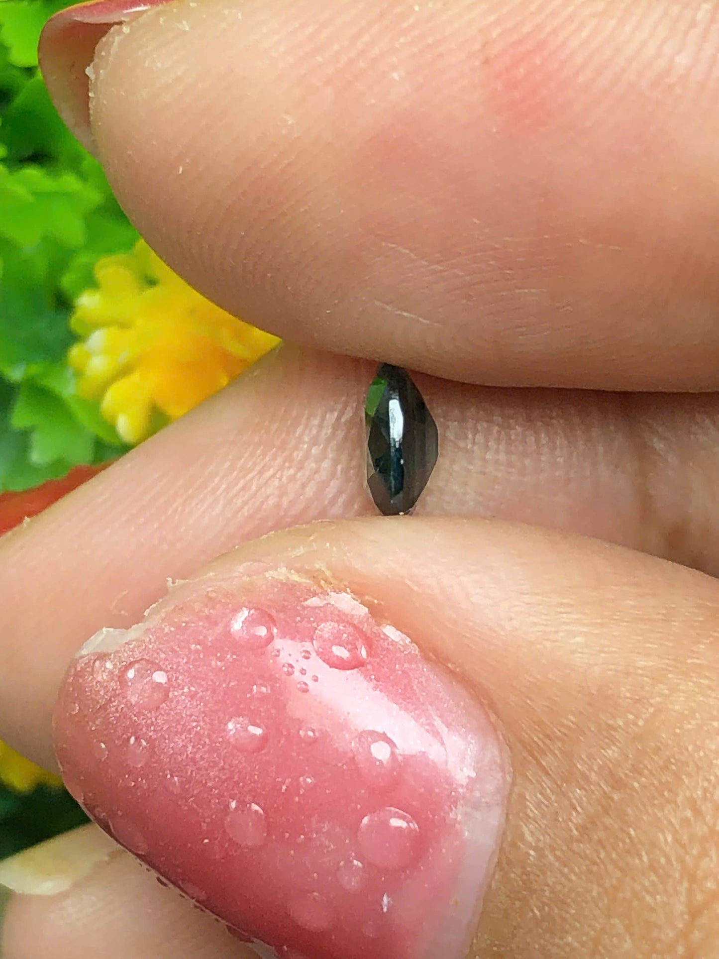 Natural Green sapphire Phan Thiet 0.65ct_09062628HG