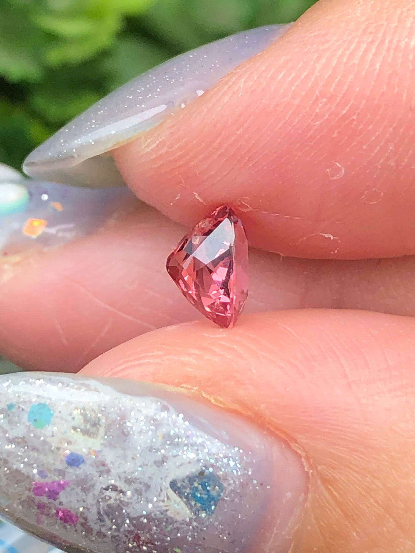 Natural red pink spinel  LucYen 0,69ct - 010615HG
